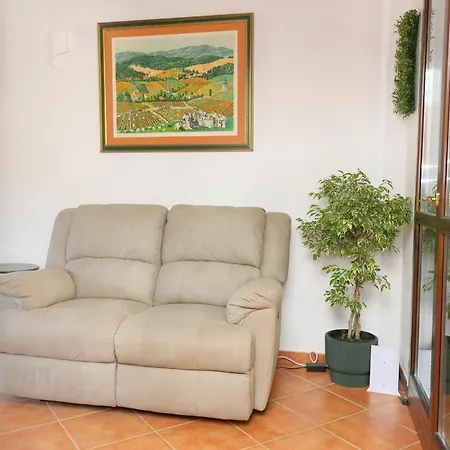 Bella 300m Dalla Apartment *