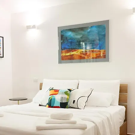 Bella 300m Dalla Διαμέρισμα